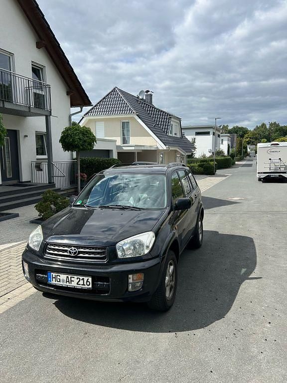Schwarz Gebraucht 2003 Toyota RAV4 SUV | 5.900 € (Fairer Preis) - Bild 1/4