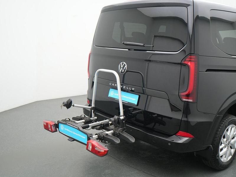 Gebraucht VW T7 Style 150 PS (110 kW) 2025 Midnight black Van