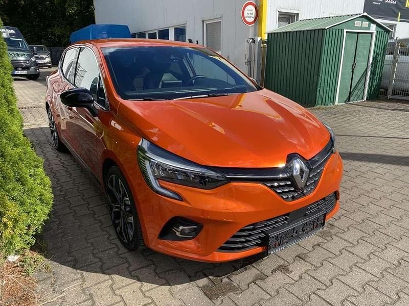 Gebraucht Renault Clio V Techno 143 PS (105 kW) 2023 Valencia orange Limousine