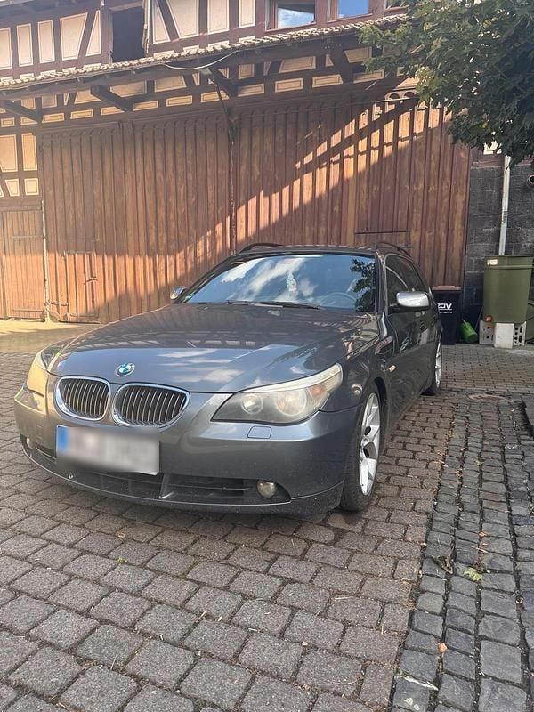 Silber Gebraucht 2005 BMW 525 Kombi | 4.250 € (Fairer Preis) - Bild 1/4