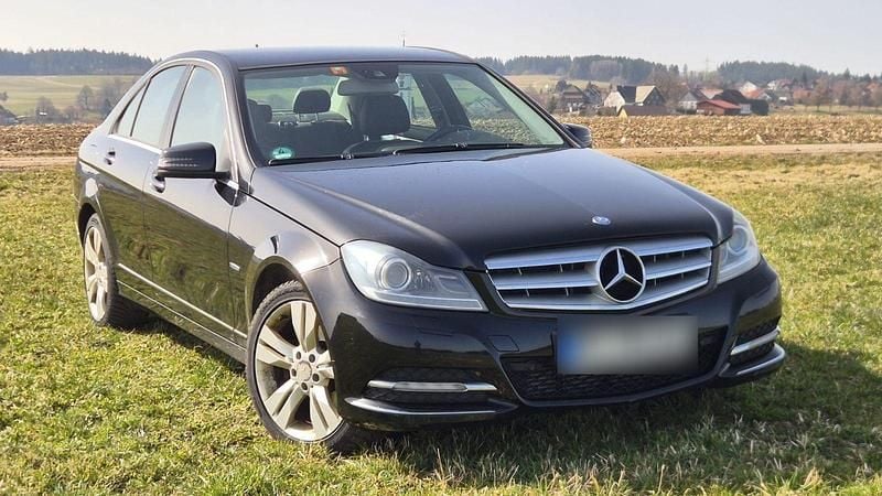 Gebraucht Mercedes C250 204 PS (150 kW) 2012 Schwarz Limousine