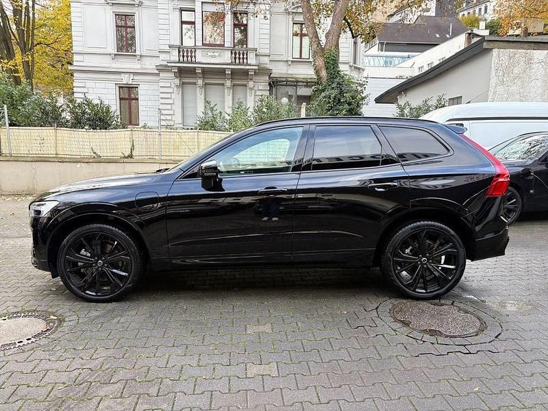 Onyx black / metallic (metallic) Gebraucht 2024 Volvo XC60 Ultra SUV | 53.490 € (Etwas zu teuer) - Bild 1/3