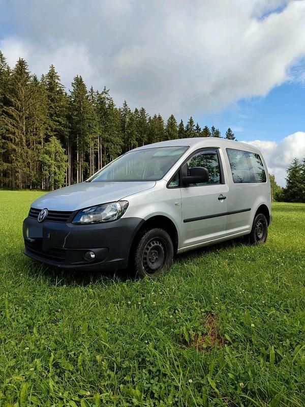 Gebraucht VW Caddy Basis 185 PS (136 kW) 2013 Silber Van / Kleinbus