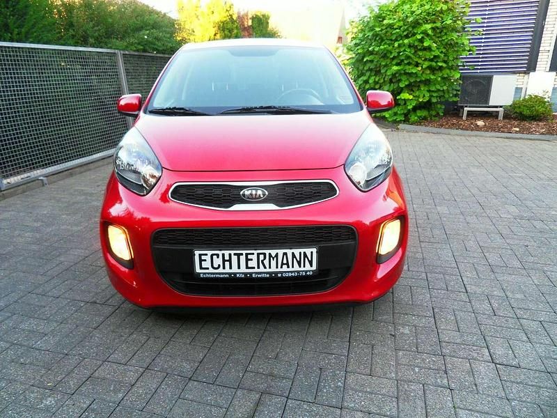Gebraucht Kia Picanto 84 PS (61 kW) 2016 Signal red Kleinwagen