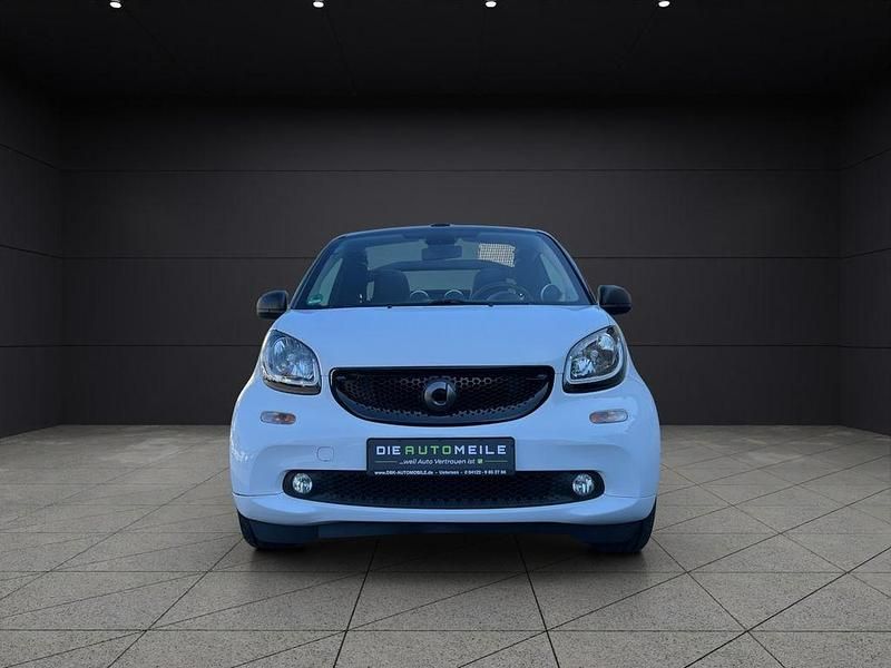 Gebraucht Smart ForTwo Cabrio 71 PS (52 kW) 2019 Schwarz Cabrio