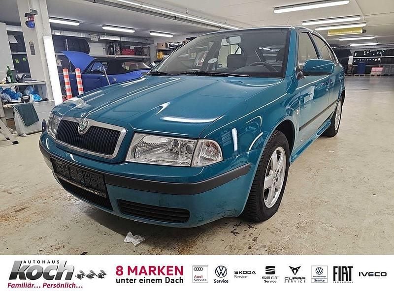 Blau Gebraucht 2002 Skoda Octavia Limousine | 990 € (Guter Preis) - Bild 1/4
