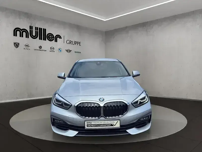 Gebraucht BMW 116 Advantage 109 PS (80 kW) 2021 Glaciersilber Kleinwagen