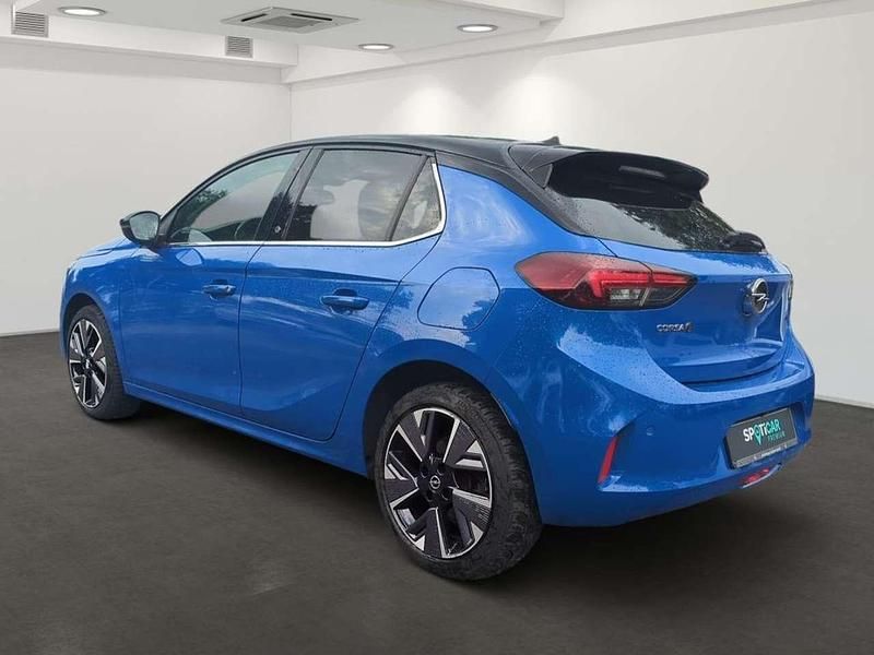 Gebraucht Opel Corsa-e Elegance 100 kW (136 PS) 2021 Perl blau met./dach diamant schwarz met. Kleinwagen
