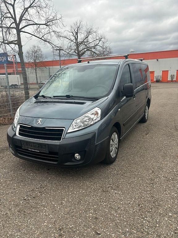 Gebraucht Peugeot TePee Access 128 PS (94 kW) 2014 Grau Van / Kleinbus