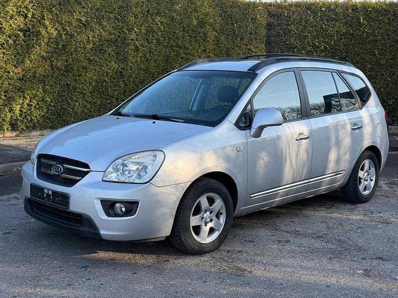 Silber Gebraucht 2006 Kia Carens Van / Kleinbus | 3.500 € - Bild 1/4