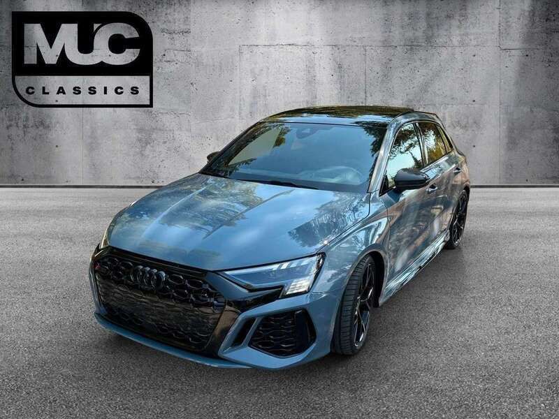 Kemoragrau metallic Gebraucht 2023 Audi RS3 Sportback Sport Kleinwagen | 74.000 € (Teuer) - Bild 1/4