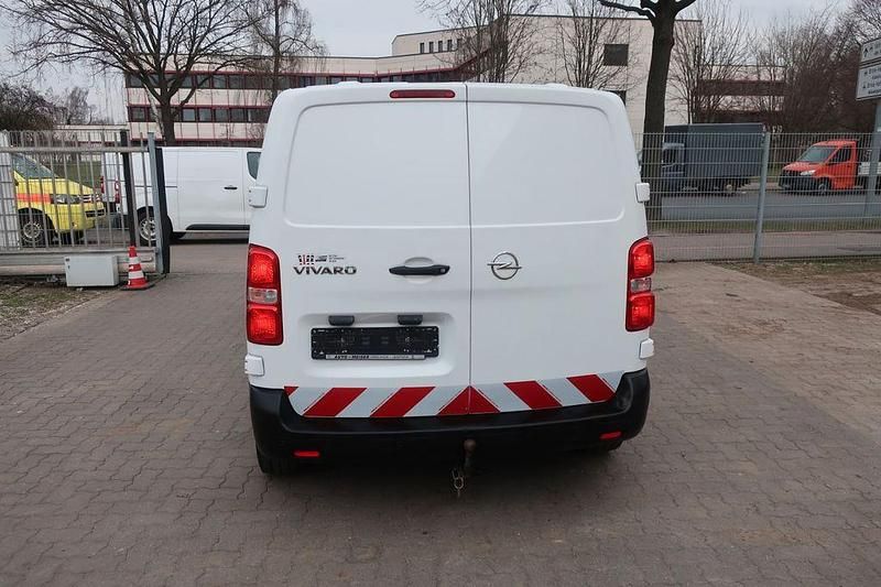 Gebraucht Opel Vivaro 120 PS (88 kW) 2021 Weiß Van / Kleinbus