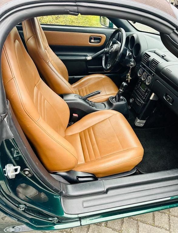 Gebraucht Toyota MR2 Edition 140 PS (102 kW) 2002 Grün Cabrio