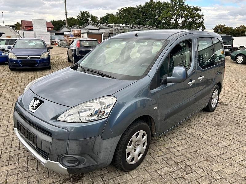 Gebraucht Peugeot Partner Tepee 109 PS (80 kW) 2008 Grau Van / Kleinbus