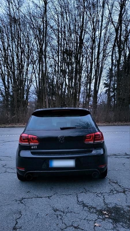 Gebraucht VW Golf GTI 211 PS (155 kW) 2011 Schwarz Coupé