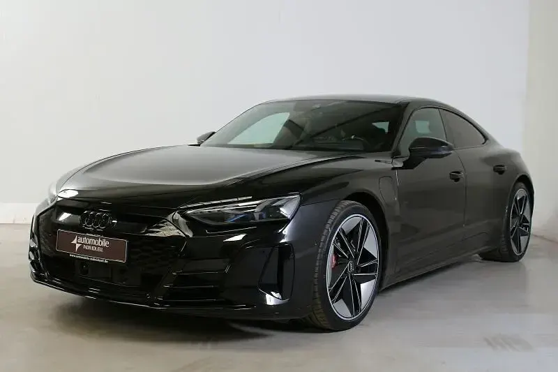 Second-hand Audi e-tron GT quattro Ambiente 439 kW (598 CP) 2022 Negru Berlinǎ