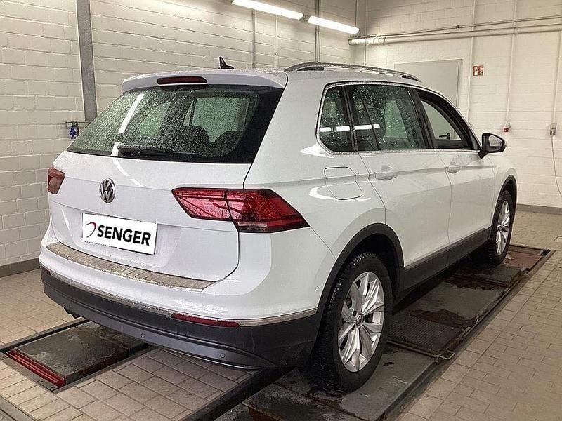 Gebraucht VW Tiguan Highline 245 PS (180 kW) 2020 Weiß SUV