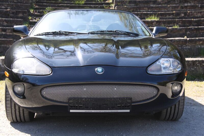 Schwarz Gebraucht 2000 Jaguar XK8 Coupé | 26.999 € - Bild 1/4