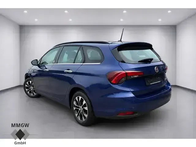 Gebraucht Fiat Tipo Mirror 120 PS (88 kW) 2019 Blau Kombi
