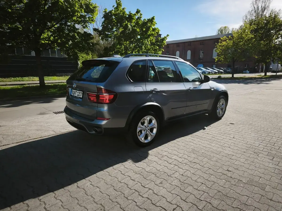 Gebraucht BMW X5 245 PS (180 kW) 2010 Grau SUV