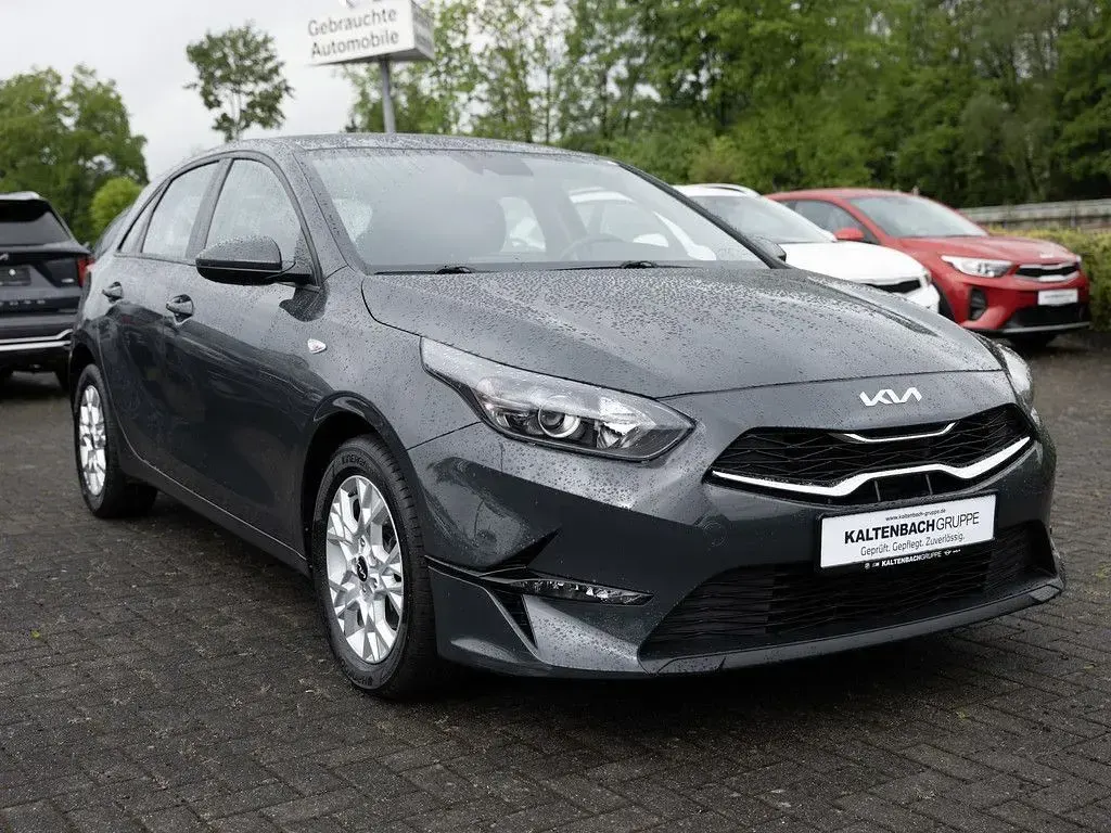 Brugt Kia Ceed Edition 7 120 HK (88 kW) 2022 Sort Hatchback