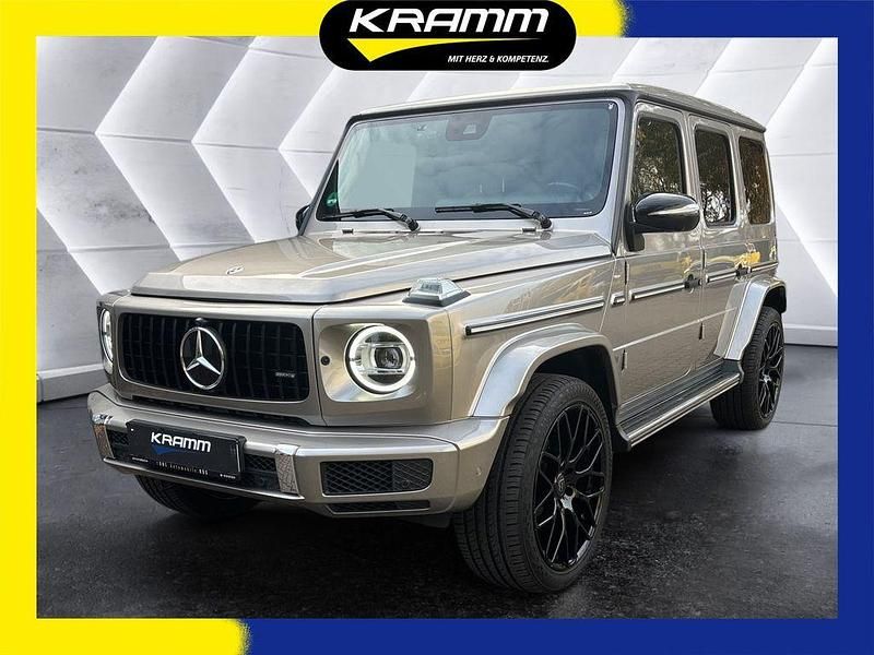 Grau Gebraucht 2019 Mercedes G350 AMG line SUV | 104.900 € (Fairer Preis) - Bild 1/4