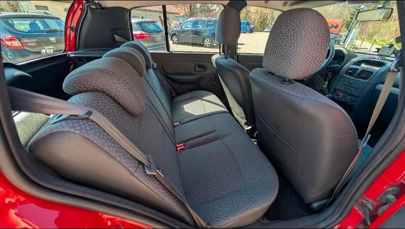 Gebraucht Renault Clio IV 75 PS (55 kW) 2012 Rot Kleinwagen