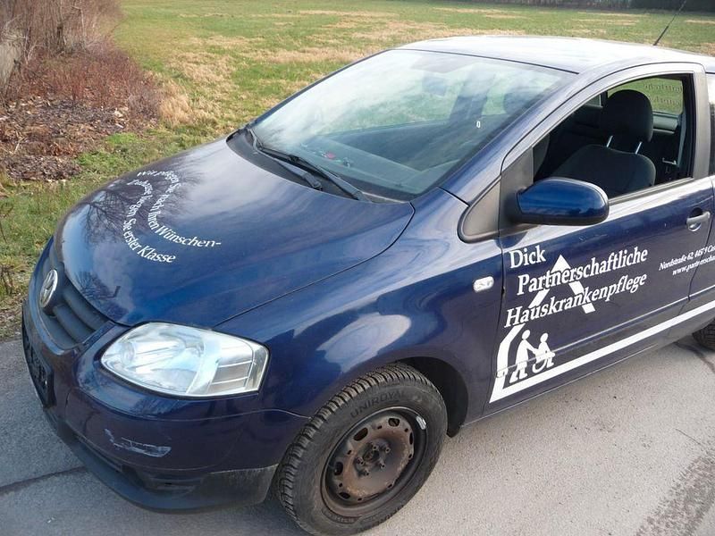 Gebraucht VW Fox 54 PS (39 kW) 2009 Blau Kleinwagen