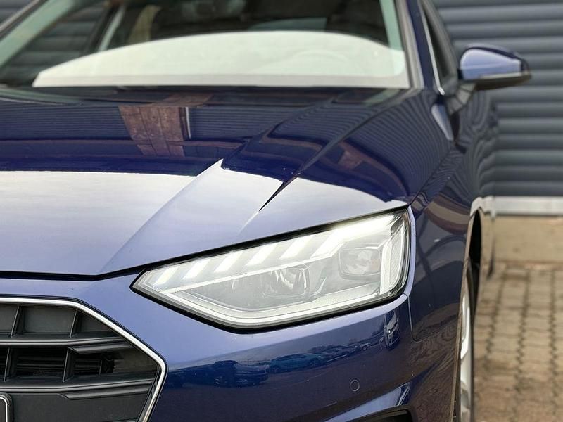 Gebraucht Audi A4 Performance 136 PS (100 kW) 2021 Blau Limousine
