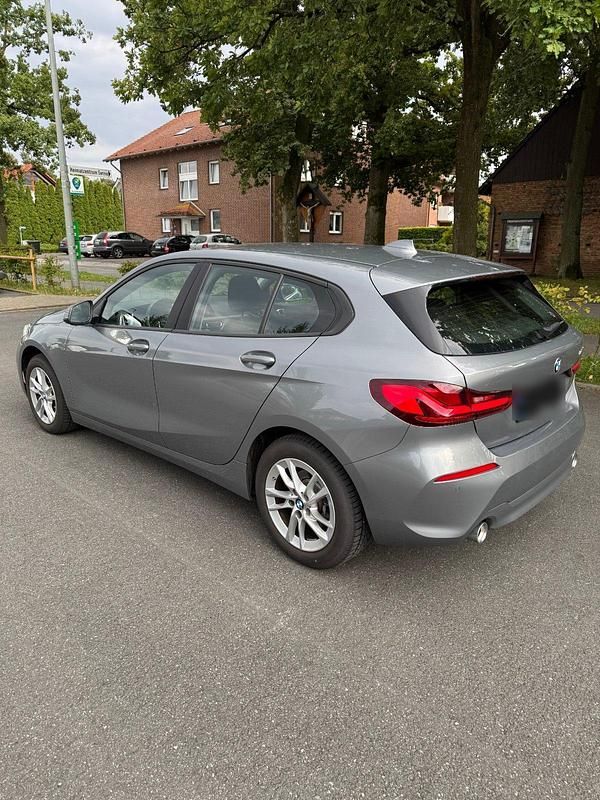 Gebraucht BMW 118 150 PS (110 kW) 2023 Silber Kleinwagen