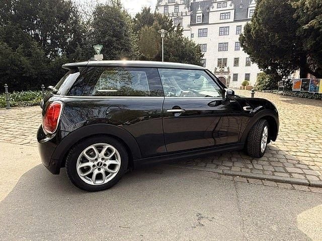 Second-hand Mini ONE 102 CP (75 kW) 2020 Negru Hatchback