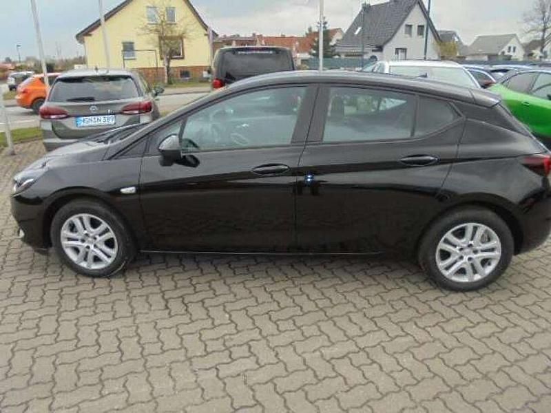 Gebraucht Opel Astra Edition 110 PS (80 kW) 2020 Schwarz Limousine
