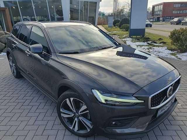 Gebraucht Volvo V60 CC 145 PS (106 kW) 2022 Kombi