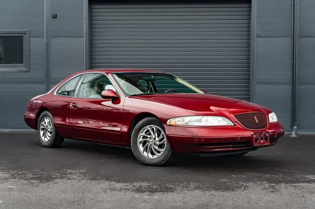 Gebraucht Lincoln Continental 284 PS (208 kW) 1998 Rot Limousine