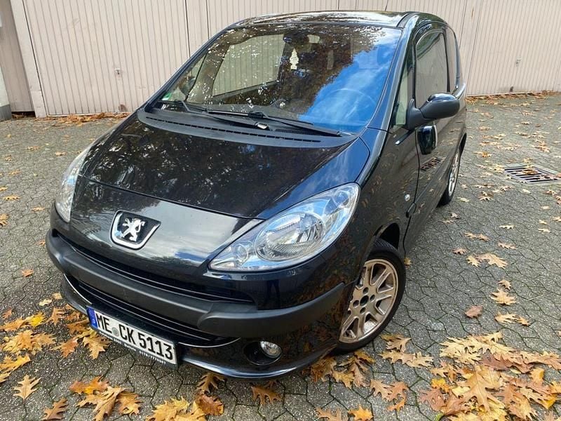 Blau Gebraucht 2008 Peugeot 1007 Sport Kleinwagen | 750 € (Superpreis) - Bild 1/4