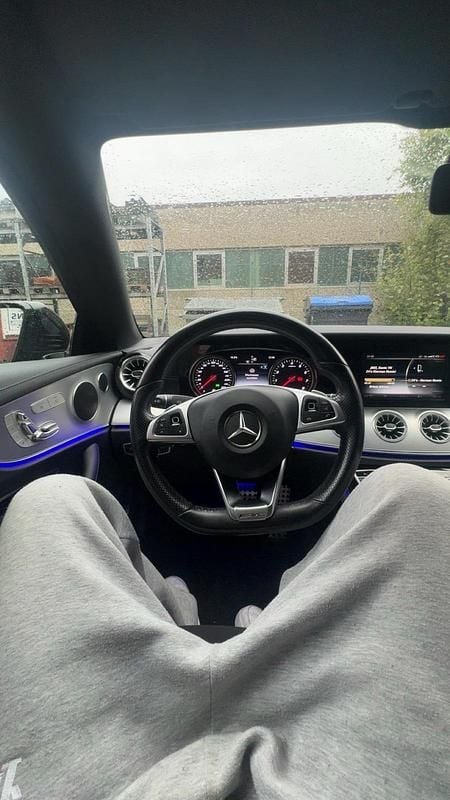 Gebraucht Mercedes E200 AMG line 184 PS (135 kW) 2018 Schwarz Coupé