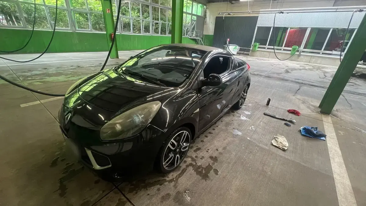 Gebraucht Renault Wind Dynamique 102 PS (75 kW) 2011 Schwarz Cabrio