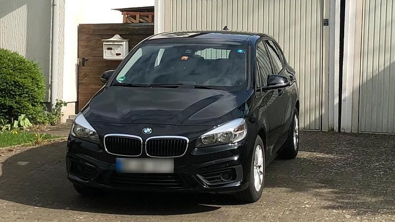 Second-hand BMW 216 101 CP (74 kW) 2016 Negru Break