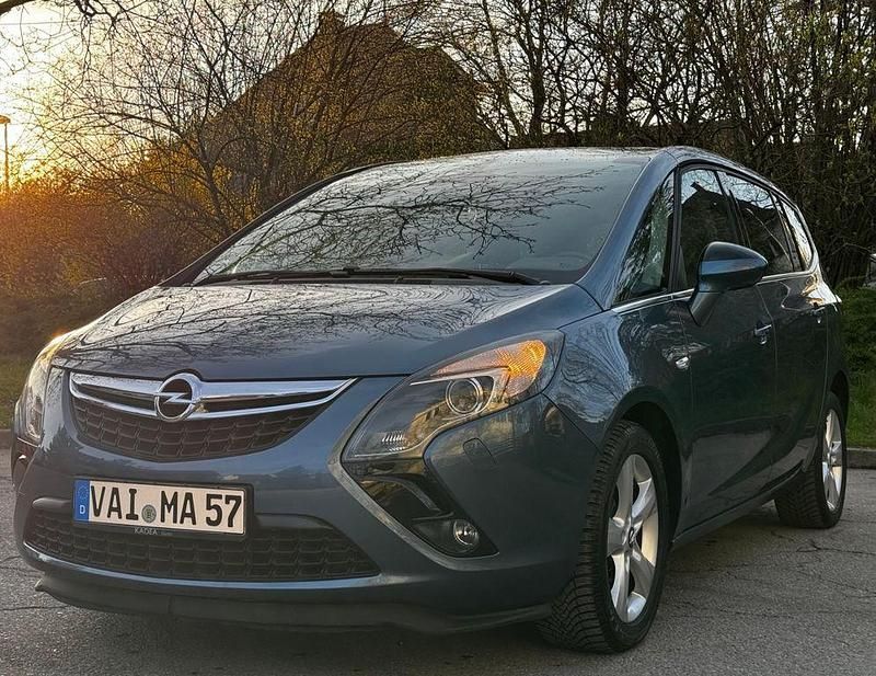 Blau Gebraucht 2014 Opel Zafira Tourer Business Van / Kleinbus | 7.500 € (Superpreis) - Bild 1/4