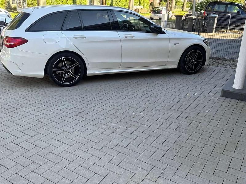 Weiß Gebraucht 2017 Mercedes C43 AMG AMG Kombi | 26.400 € (Guter Preis) - Bild 1/4