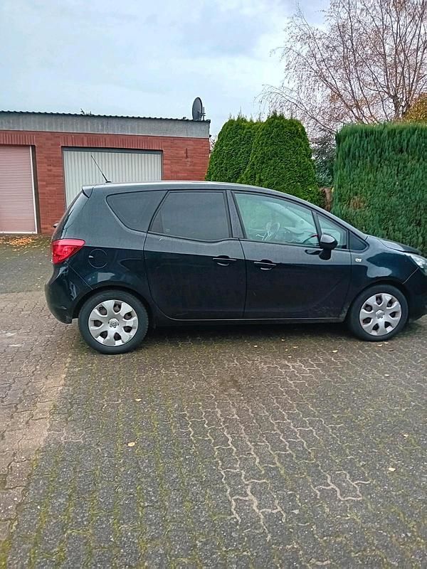 Schwarz Gebraucht 2014 Opel Meriva Van / Kleinbus | 5.500 € (Guter Preis) - Bild 1/4