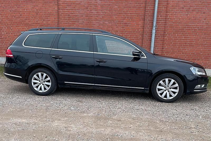 Gebraucht VW Passat 140 PS (102 kW) 2014 Schwarz Kombi