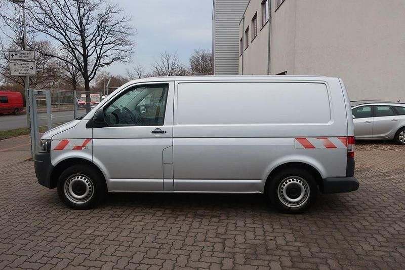 Gebraucht VW T5 140 PS (102 kW) 2012 Silber Van