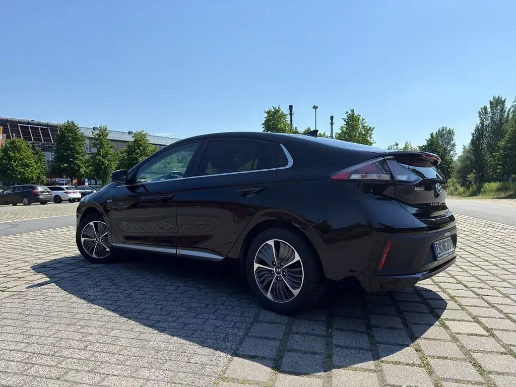 Gebraucht Hyundai Ioniq Premium 141 PS (103 kW) 2020 Schwarz Kleinwagen