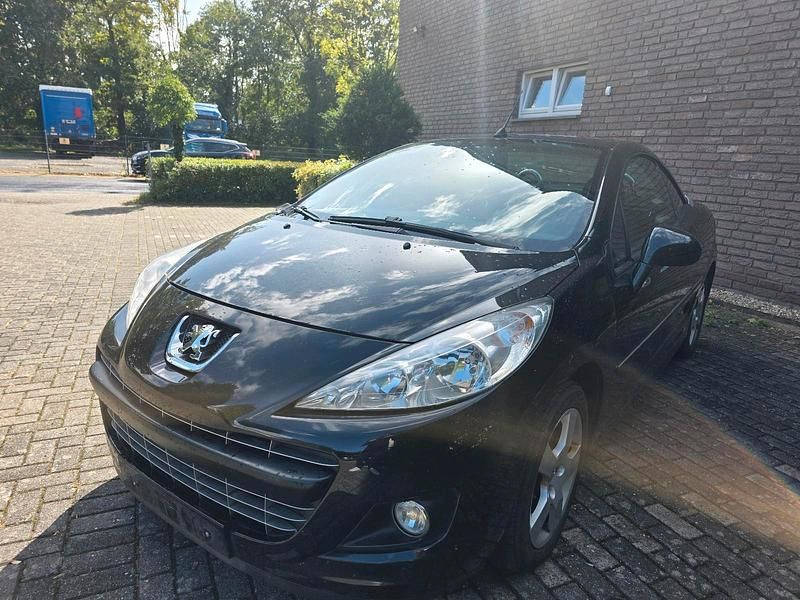 Schwarz Gebraucht 2011 Peugeot 207 CC Cabrio | 3.499 € (Fairer Preis) - Bild 1/4