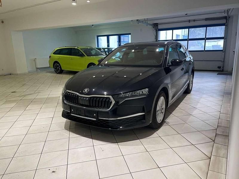 Gebraucht Skoda Octavia Selection 150 PS (110 kW) 2025 Schwarz Kombi