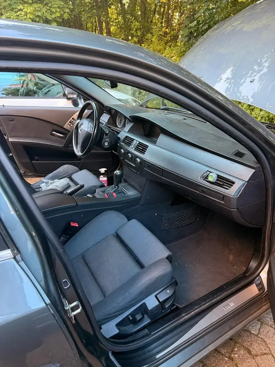 Gebraucht BMW 525 177 PS (130 kW) 2004 Grau Limousine
