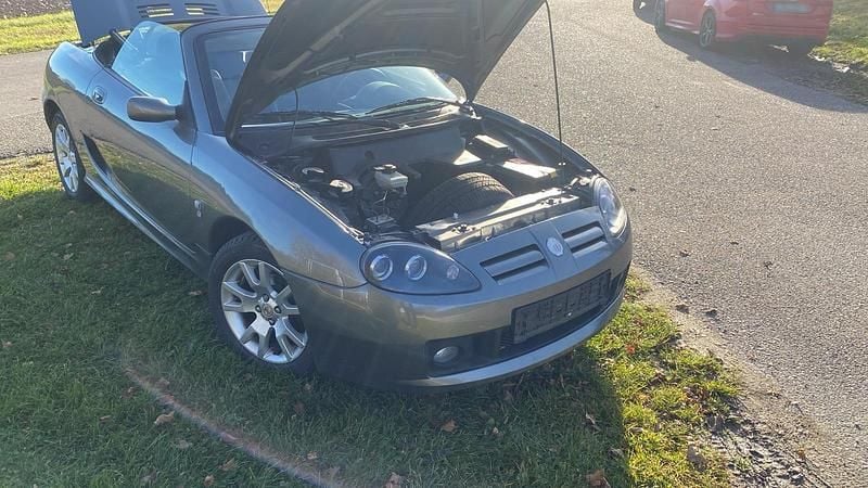 Gebraucht MG TF 135 PS (99 kW) 2005 Grau Cabrio