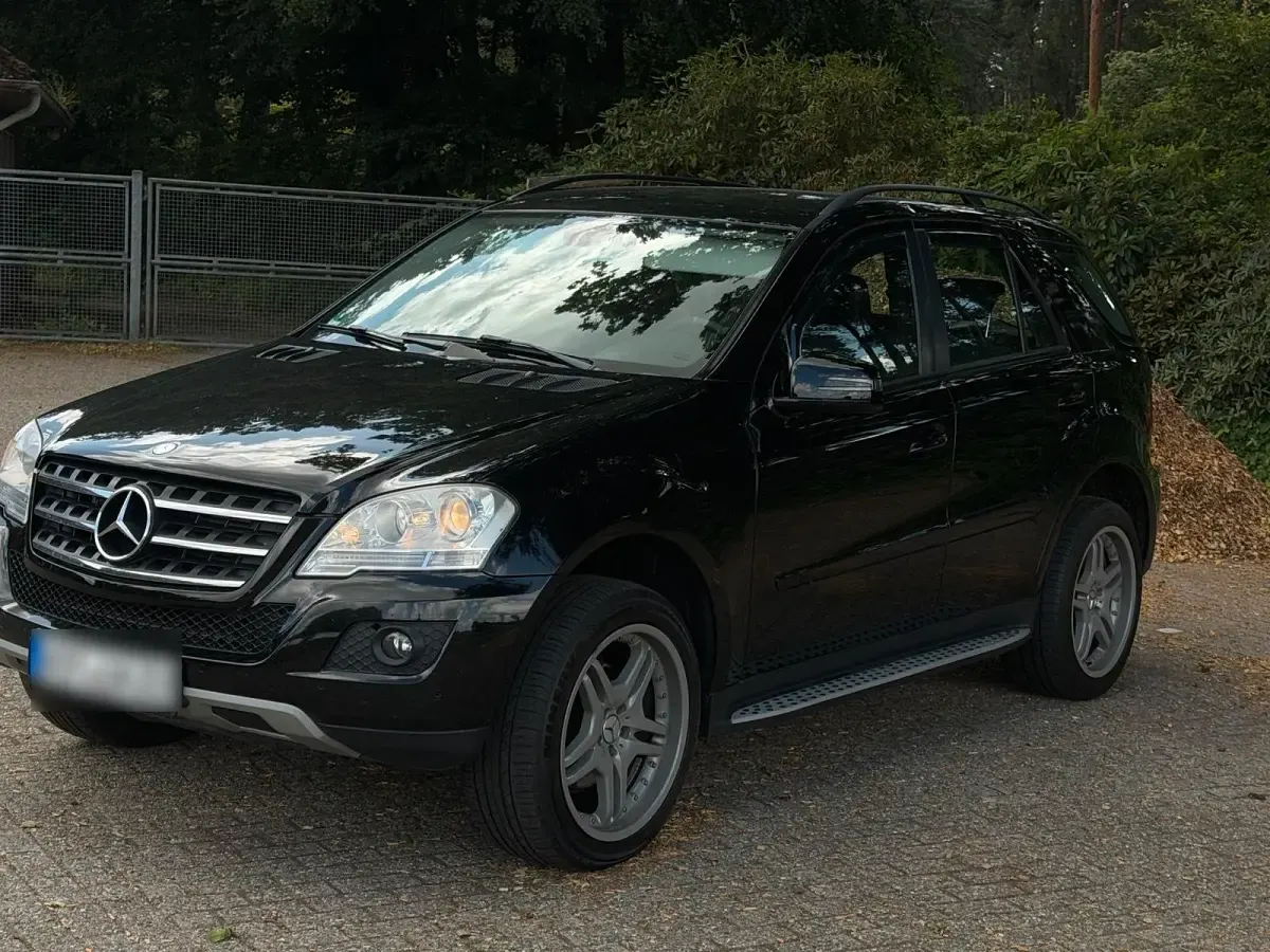 Gebraucht Mercedes ML320 224 PS (164 kW) 2009 SUV