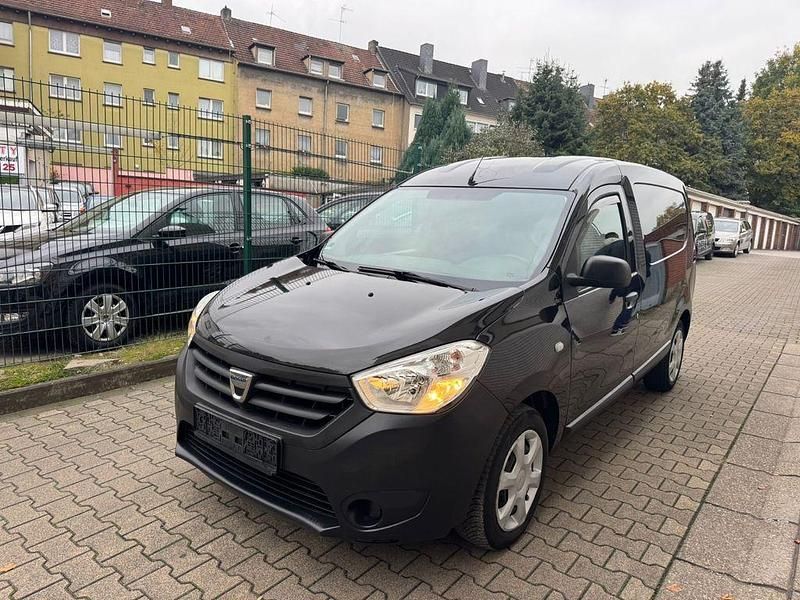 Schwarz Gebraucht 2018 Dacia Dokker Express Ambiance Van | 4.800 € (Etwas zu teuer) - Bild 1/4